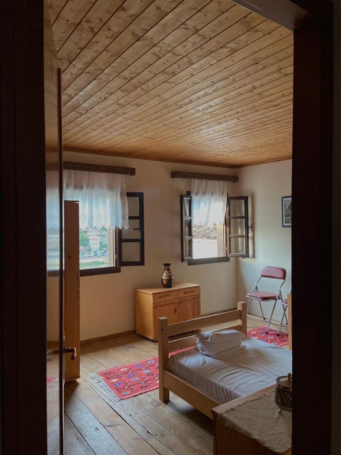Teo'S Guest House بيرات المظهر الخارجي الصورة