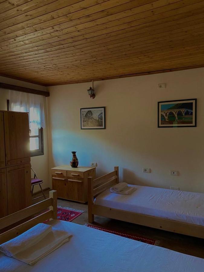 Teo'S Guest House بيرات المظهر الخارجي الصورة
